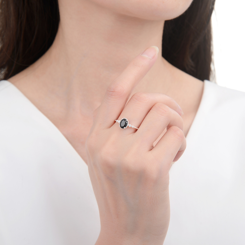 Anillo Black