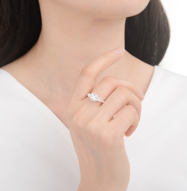Anillo Majestic
